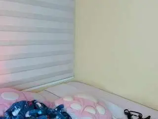 Starlie  live sex cam