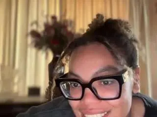 Zahrabliss  live sex cam