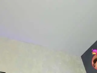 Alyssia-collins  live sex cam