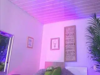 Dakota-moon  live sex cam