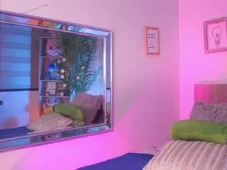 Dakota-moon  live sex cam