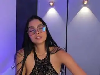 Emily-tolson  live sex cam