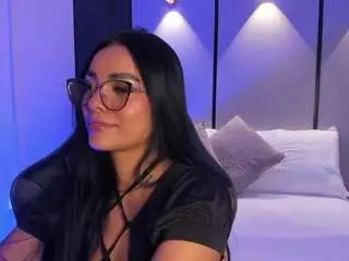 Emily-tolson  live sex cam