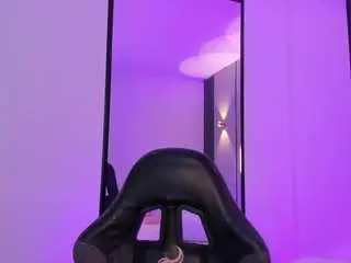 Emily-tolson  live sex cam