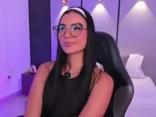 Emily-tolson  live sex cam