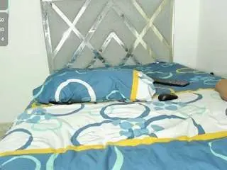 Hinatta-smiler  live sex cam