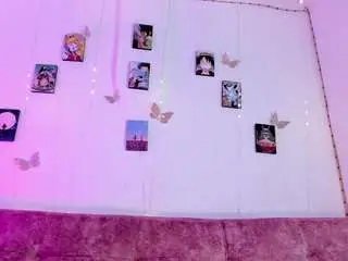 Ineed-mydaddy  live sex cam