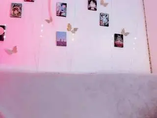 Ineed-mydaddy  live sex cam