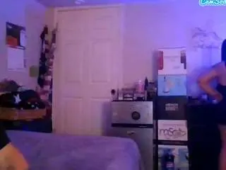 Pappyslilfreak  live sex cam