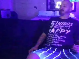 Pappyslilfreak  live sex cam