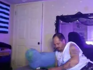 Pappyslilfreak  live sex cam