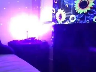 Pappyslilfreak  live sex cam