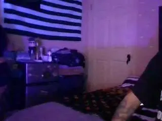 Pappyslilfreak  live sex cam