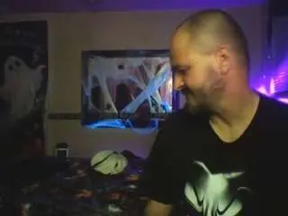 Pappyslilfreak  live sex cam
