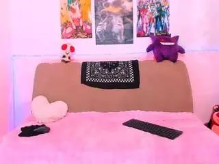 Queen-emma  live sex cam