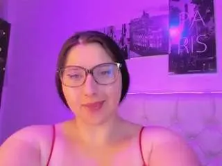 Roxxanne-bail  live sex cam