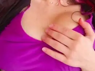 Treasahotze  live sex cam