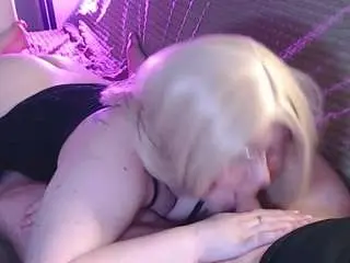 Alisonsxxx  live sex cam