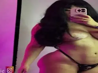 Annie-snow  live sex cam