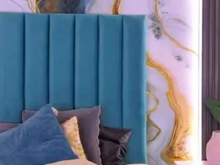 Britanyymore  live sex cam