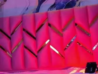 Littleissues  live sex cam