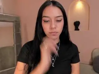 Amaliacrus  live sex cam