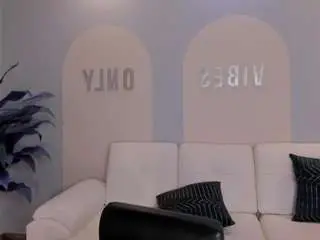 Amaliacrus  live sex cam