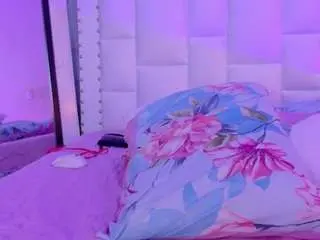 Kinky-camila  live sex cam