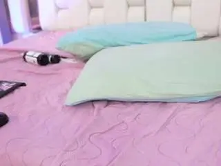 Kinky-camila  live sex cam