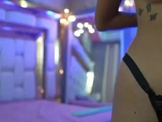 Kinky-camila  live sex cam