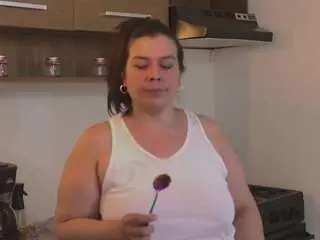 Martina-foxxy  live sex cam