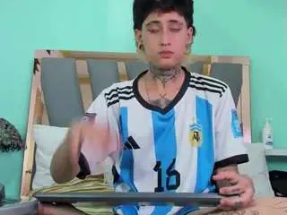 Danteeverdeen  live sex cam