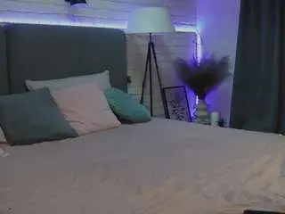 Nicole-delux  live sex cam