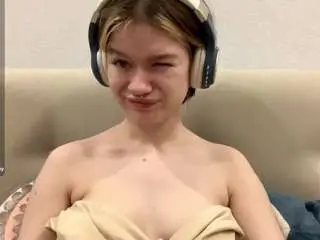 Rosinamcwhirter  live sex cam