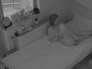 Voyeurcam-julmodels-bed-7  live sex cam