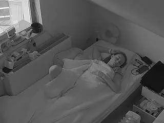 Voyeurcam-julmodels-bed-7  live sex cam