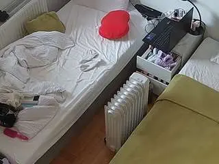 Voyeurcam-julmodels-bed-7  live sex cam