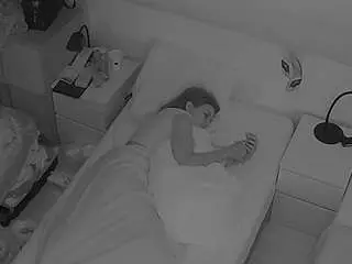 Voyeurcam-julmodels-bed-7  live sex cam
