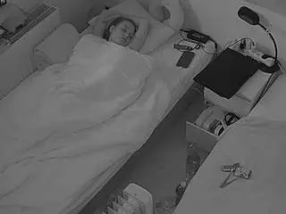 Voyeurcam-julmodels-bed-7  live sex cam