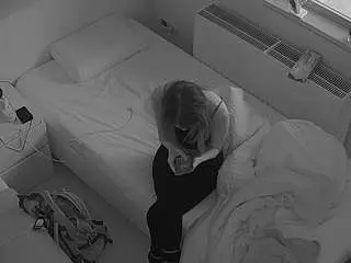 Voyeurcam-julmodels-bed-7  live sex cam