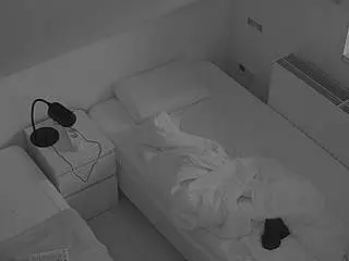 Voyeurcam-julmodels-bed-7  live sex cam