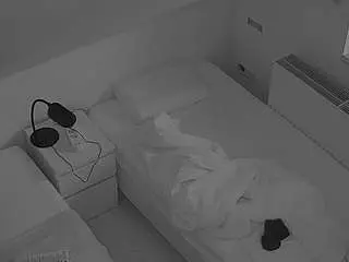 Voyeurcam-julmodels-bed-7  live sex cam