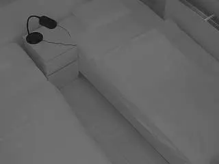 Voyeurcam-julmodels-bed-7  live sex cam