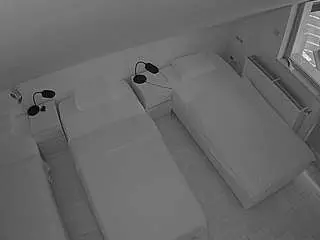 Voyeurcam-julmodels-bed-7  live sex cam