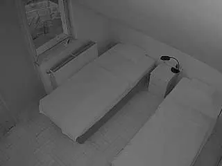 Voyeurcam-julmodels-bed-7  live sex cam