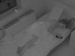Voyeurcam-julmodels-bed-7  live sex cam