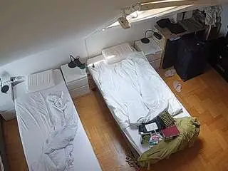 Voyeurcam-julmodels-bed-7  live sex cam