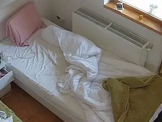 Voyeurcam-julmodels-bed-7  live sex cam
