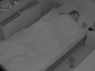 Voyeurcam-julmodels-bed-7  live sex cam