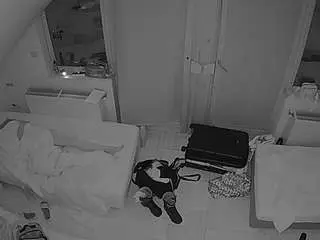 Voyeurcam-julmodels-bed-7  live sex cam